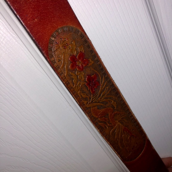 Leather Belt hand carved - Picture 4 of 4